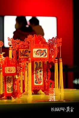 河北石家莊 多彩文化潤新春 宮燈璀璨耀佳節