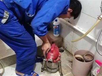 蘇州張家港下水道疏通公司抽污水管電話(huà)